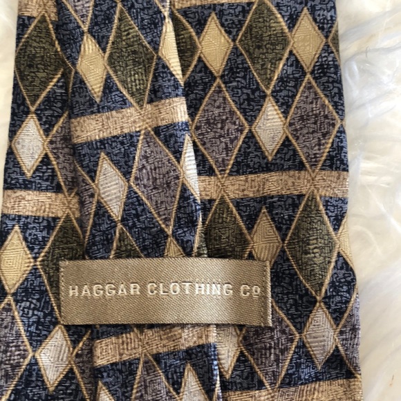 Tie - Picture 3 of 3